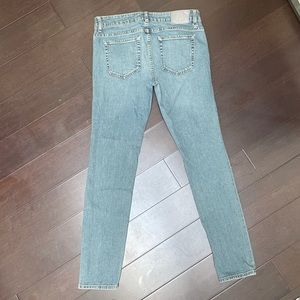 6379 Jeans
